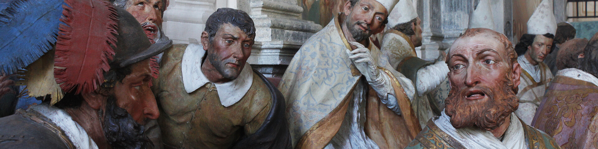 Particolare delle statue delle cappelle del Sacro Monte di Orta