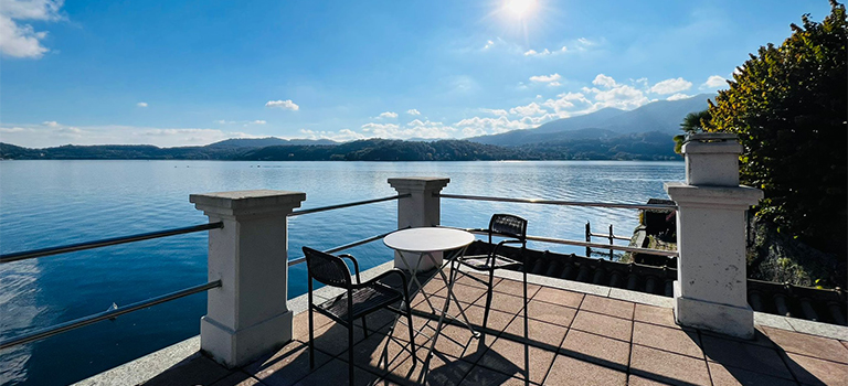 Solarium della Casa Vacanze La Darsena a Orta San Giulio